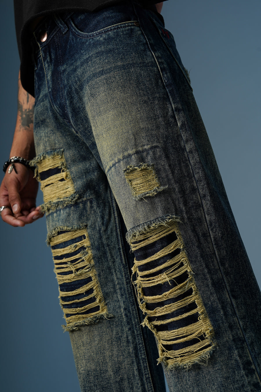 The K-DENIM - DISTRESS DENIM