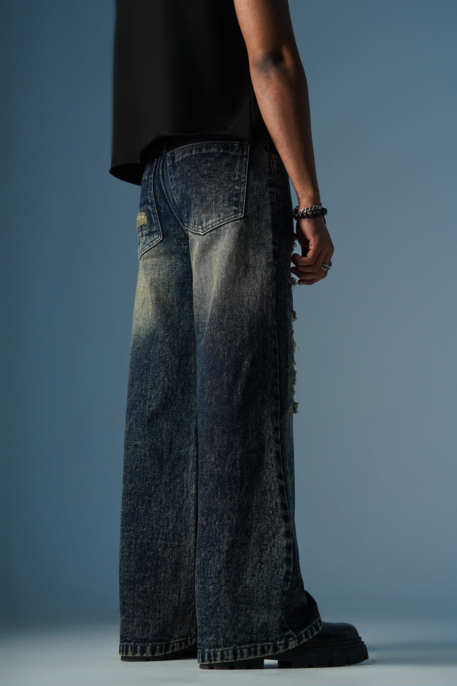 The K-DENIM - DISTRESS DENIM